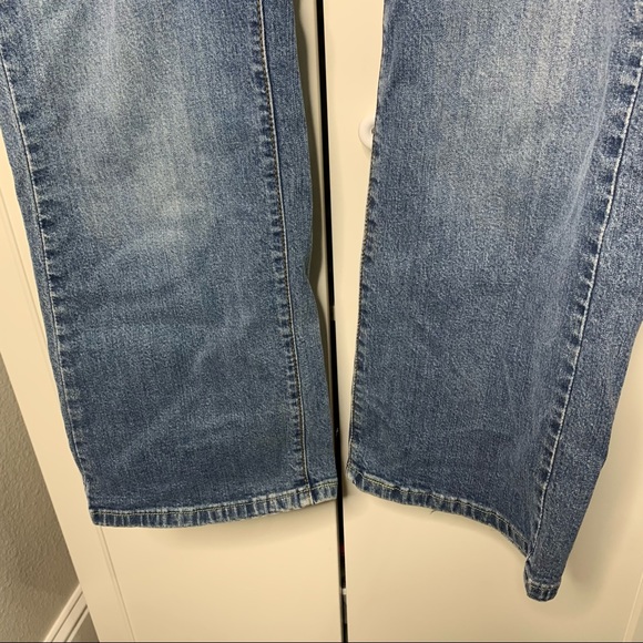 Women’s Levi’s 518 Super Low Bootcut Jeans - Picture 12 of 15